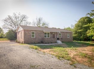 11144 N Brangus Rd, Meeker, OK 74855
