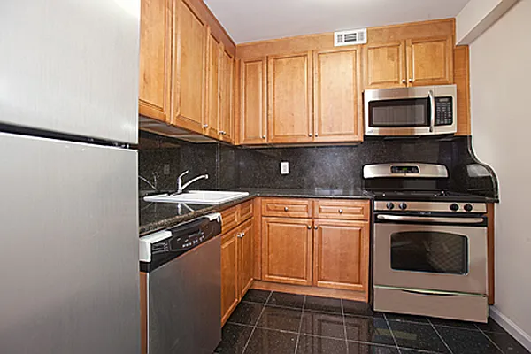 Sold by Keller Williams NYC | media 11