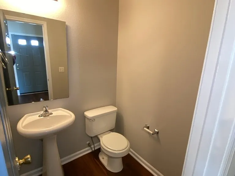 1218 Vistiana Dr — Photo 32