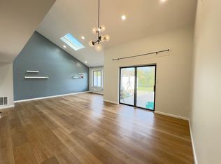 26 Front Ct, Old Bridge, NJ 08857