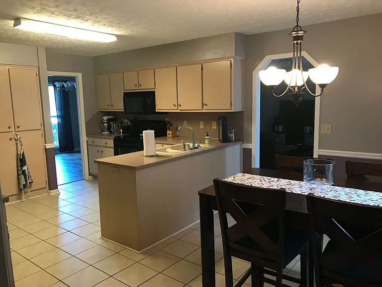 5577 Terrace Pointe Ct — Photo 3