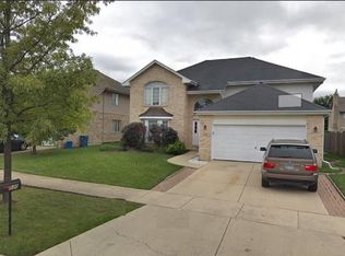 530 N Veterans Pkwy, Addison, IL 60101