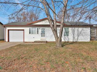 923 N Wirth St, Augusta, KS 67010