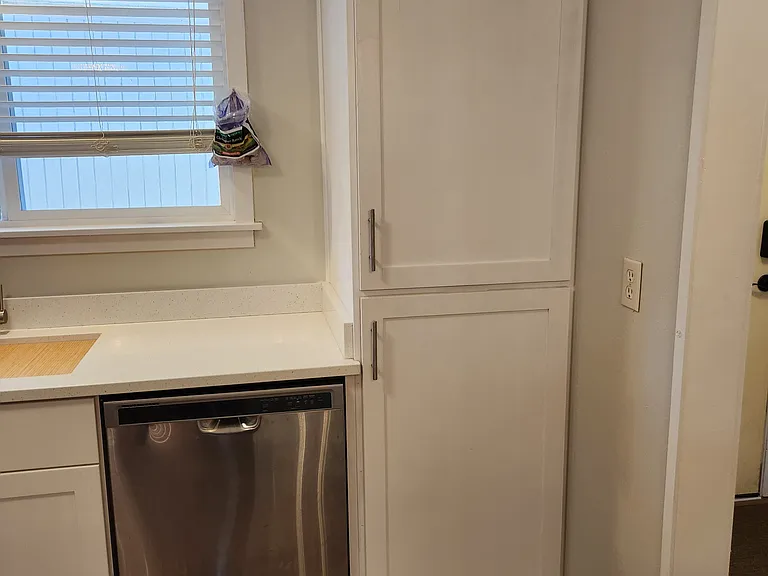 727 Rocky Road Dr — Photo 6