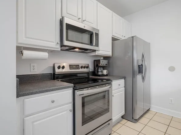 1221 Arborgate Cir, Chapel Hill, NC 27514