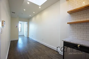 Rented by Rennit Inc.