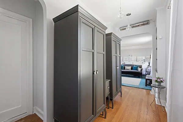 Sold by Compass | media 4