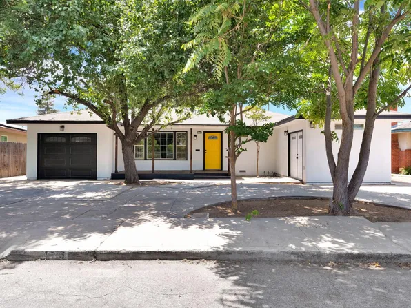 4416 E Curran Dr, Fresno, CA 93703
