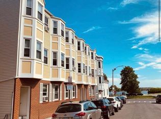 204 H St #2, Boston, MA 02127