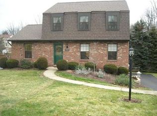 3523 Woodlake Dr, Allison Park, PA