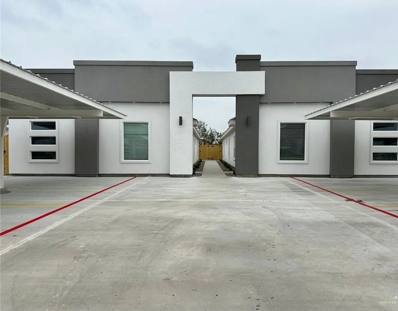 2 bed, $1,100 — Photo 3