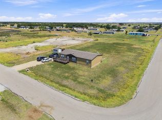 120 Granite Dr, Ponder, TX 76259