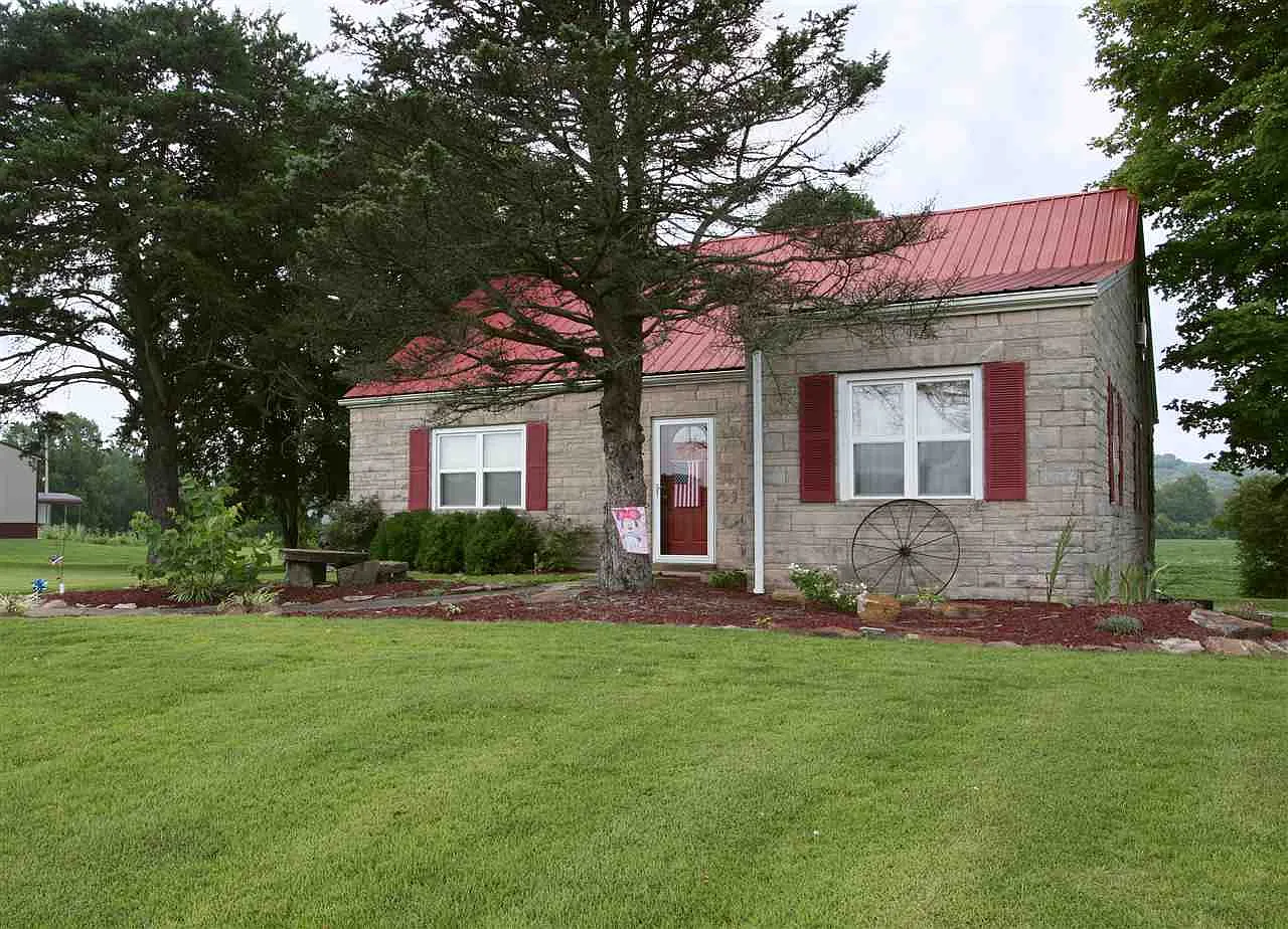 6132 State Road 62 photo 1