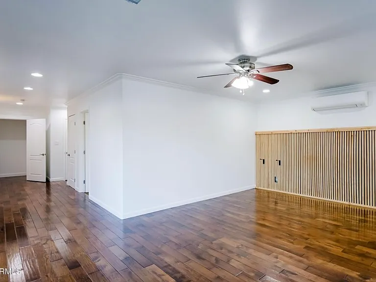 5328 E Pinchot Ave — Photo 7