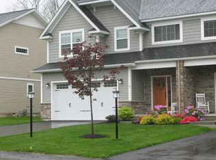 10 Guiliana Cir, Troy, NY 12180
