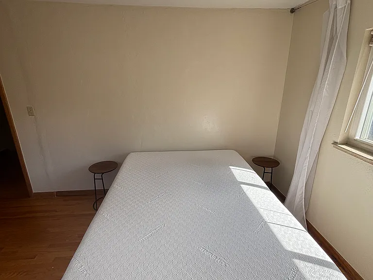 Upstairs Queen Furnished Bedroom