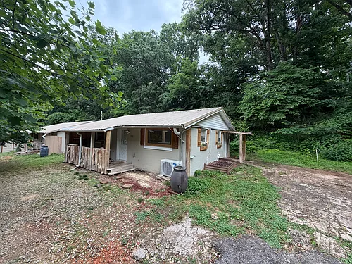 1654 N Double Springs Rd Photo 1 1654 N Double Springs Rd Photo 1