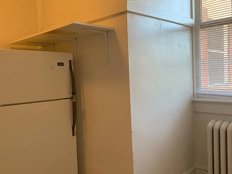1225 Highland Ave #9 — Photo 8