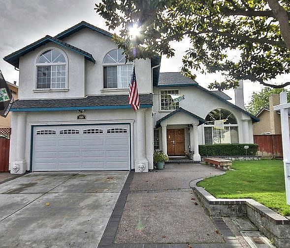 1st image of 3108 San Andreas Dr