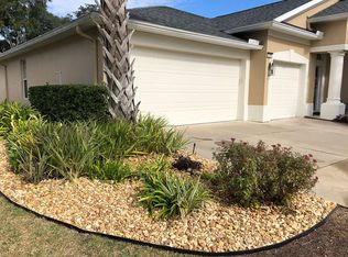 8289 Hedgewood Dr, Jacksonville, FL 32216