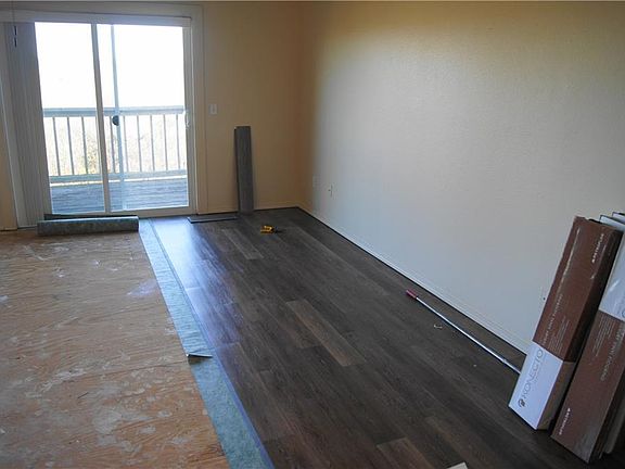 4th image of 14902 Dutchmans Dr