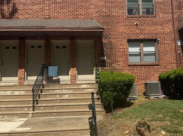 2005 Winchester Ave Floor 1, Philadelphia, PA 19115