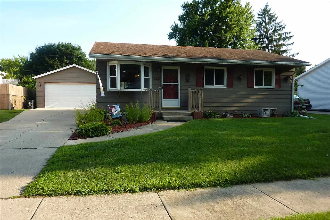 2017 Coronet Rd photo 1