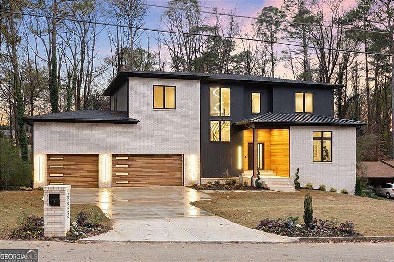 1st image of 633 Pauley Pl