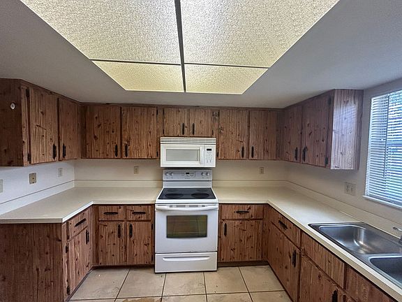 3rd image of 209 Cultural Park Blvd #2B-2BA-1161SQFT