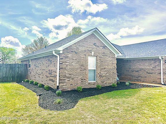 3rd image of 108 Paulmerston Dr