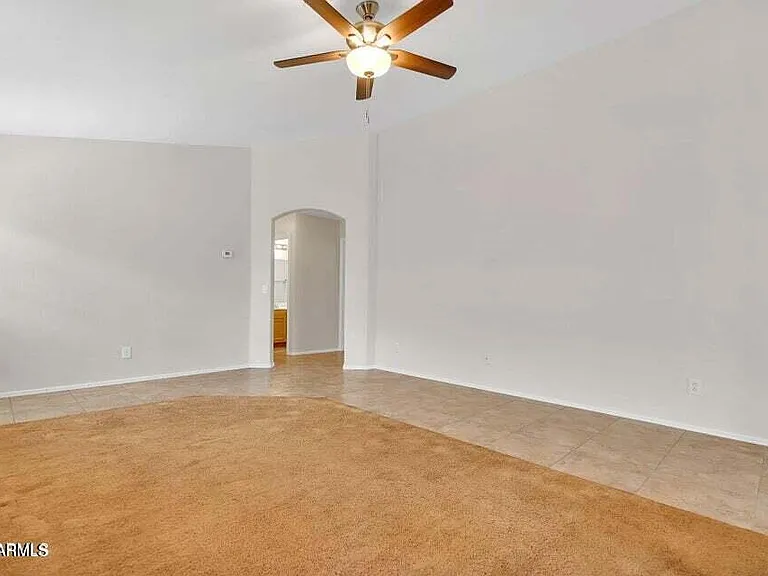 24039 N Mojave Ln — Photo 8