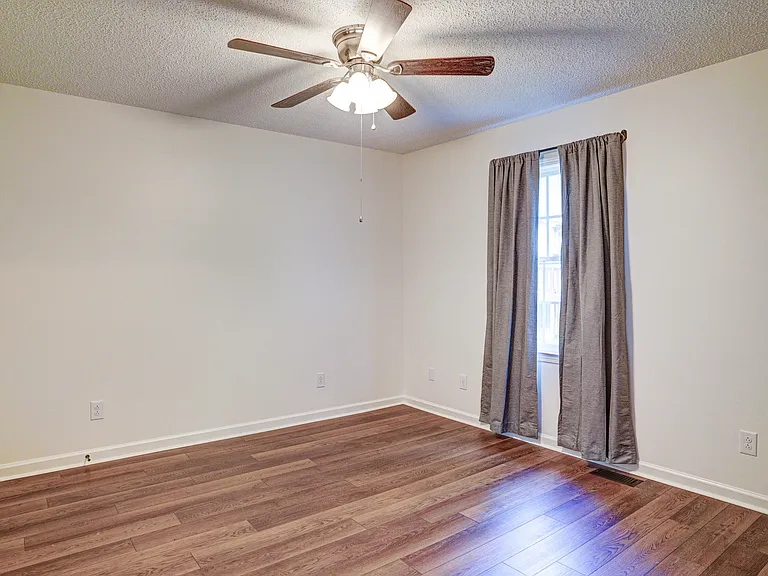 1709 Herrin Dr — Photo 12