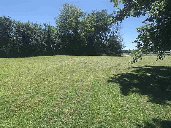 4th image of 2288 Glen Oaks Cir