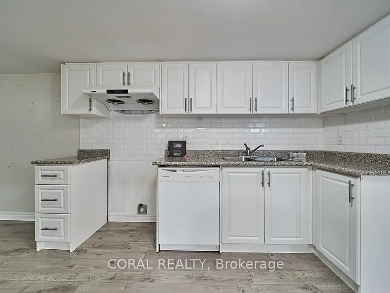 213 Cabot St — Photo 26