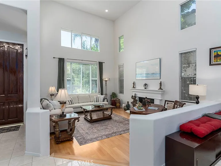 7371 Westcliff Dr — Photo 3