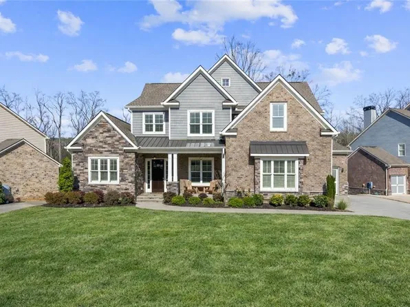 1381 Kings Park Dr, Kennesaw, GA 30152