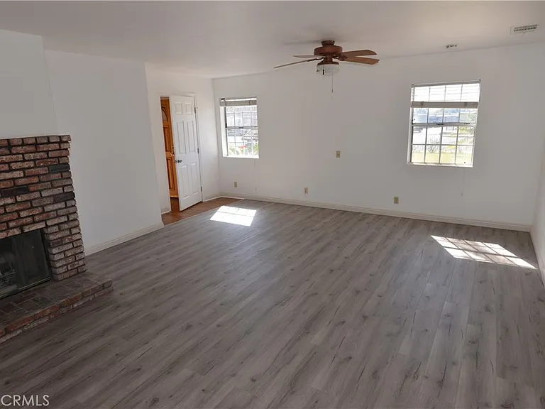 3061 Madison Ave — Photo 10
