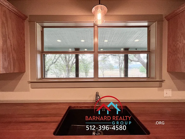 12365 FM 20 — Photo 10