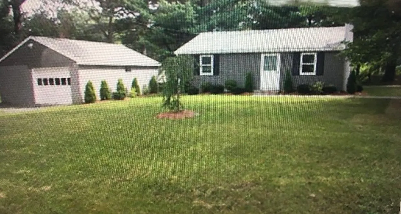 2 bed, 720 sqft, $3,000 — Photo 3