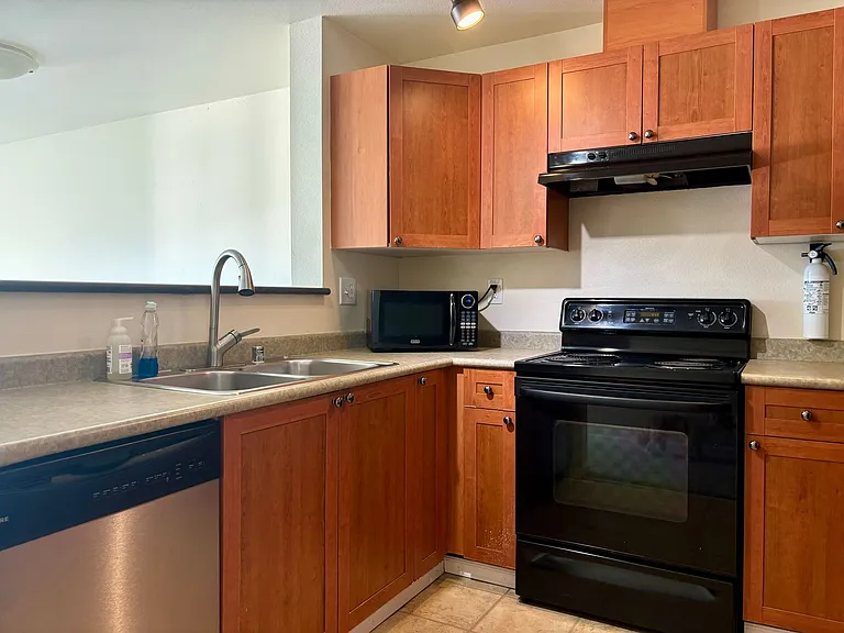 500 Elliott Ave W #404 — Photo 7