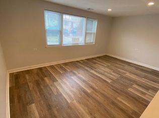 1225 Kenilworth Ave #1, Berwyn, IL 60402