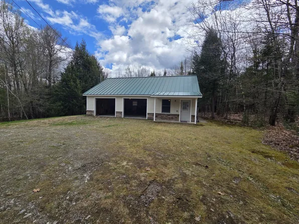 75 Redcedar Lane, Sidney, ME 04330