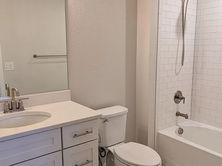 2419 Zorro Hts — Photo 25