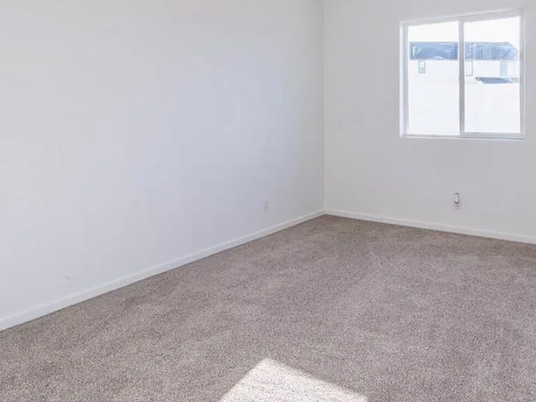 4662 W Tramore Dr — Photo 15