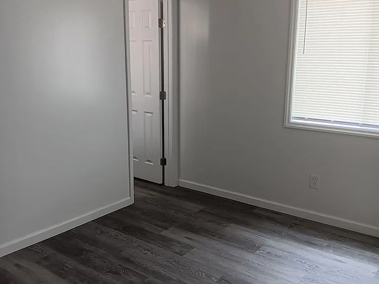 208 & 212 Kendall Ave #1820 — Photo 7