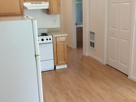 2nd image of 500 Soquel Ave