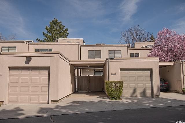 1st image of 5643 S Park Pl W