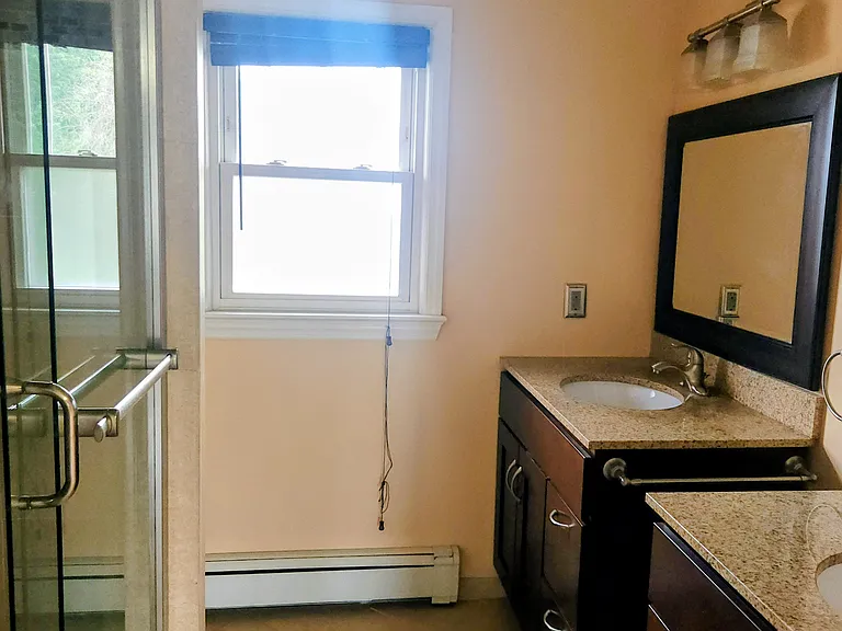 50 Hepburn Rd — Photo 9