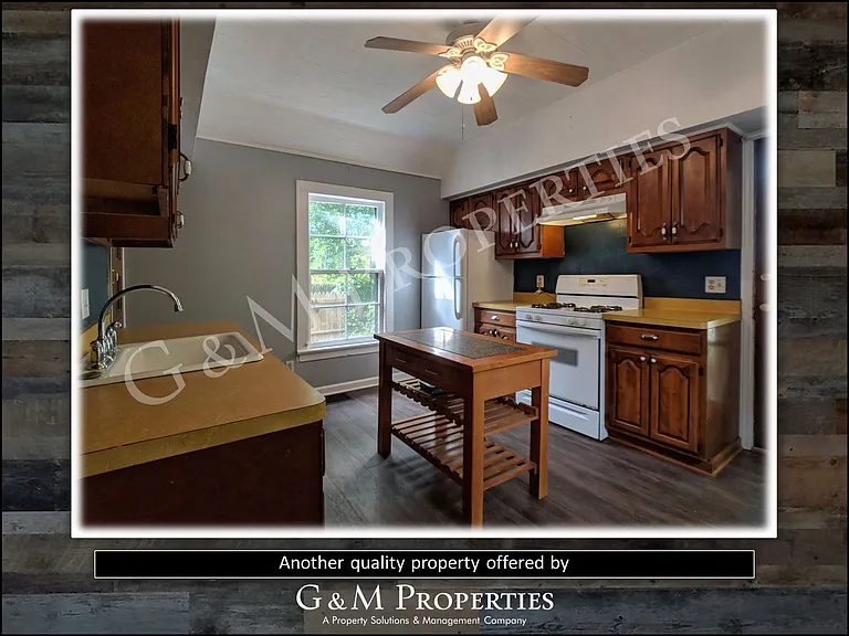 18 Hickory St — Photo 22