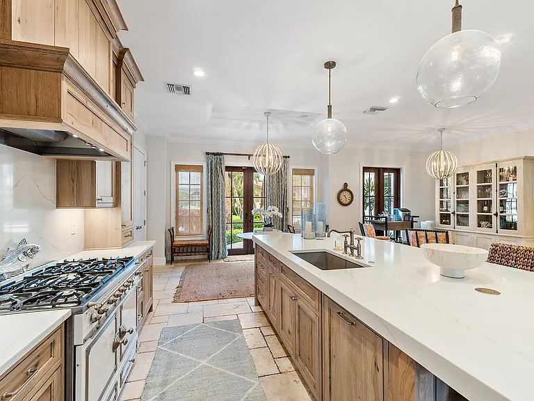 58 Colony Rd — Photo 8